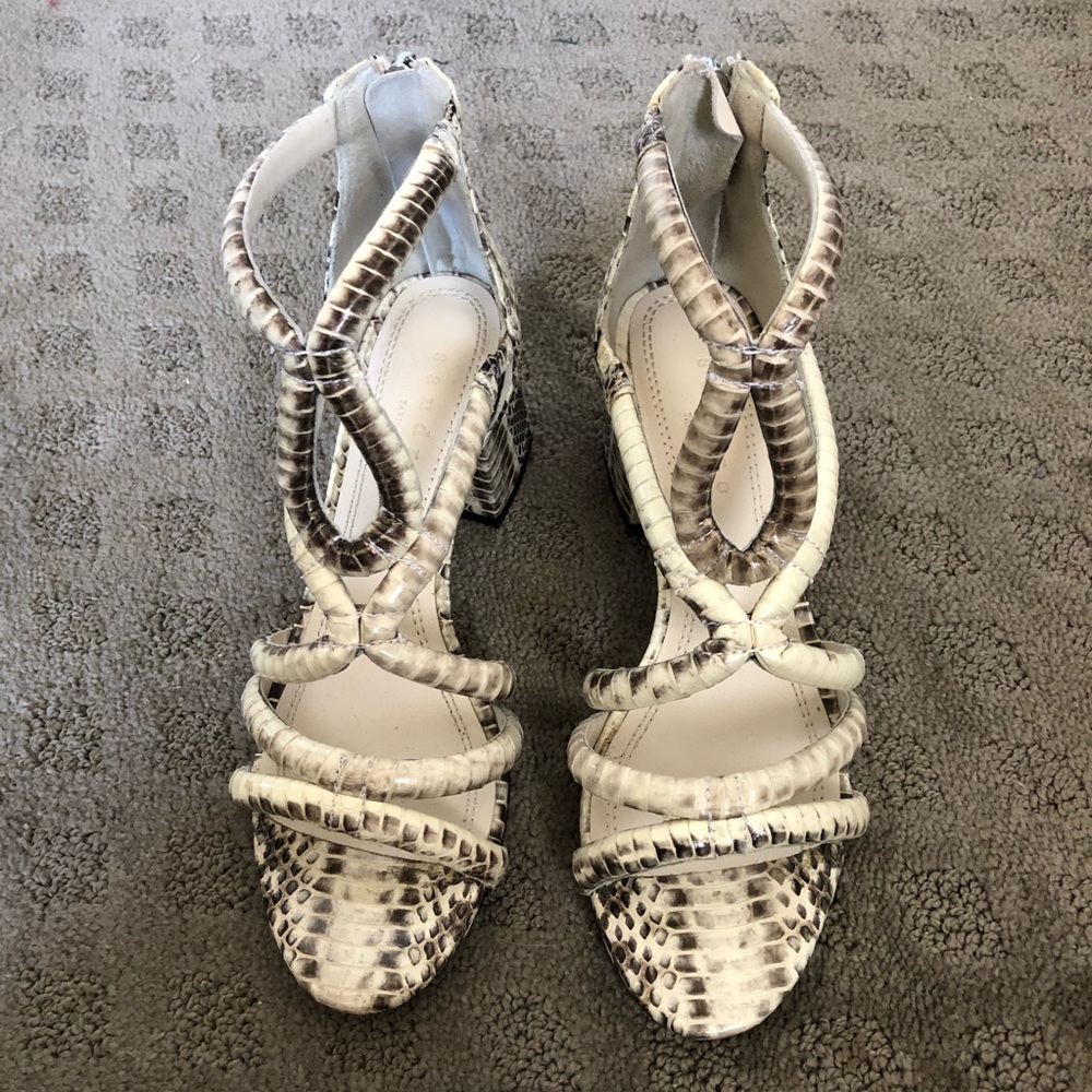 Sandro Sexy Strappy Snake Gladiator Sandals Sz 6